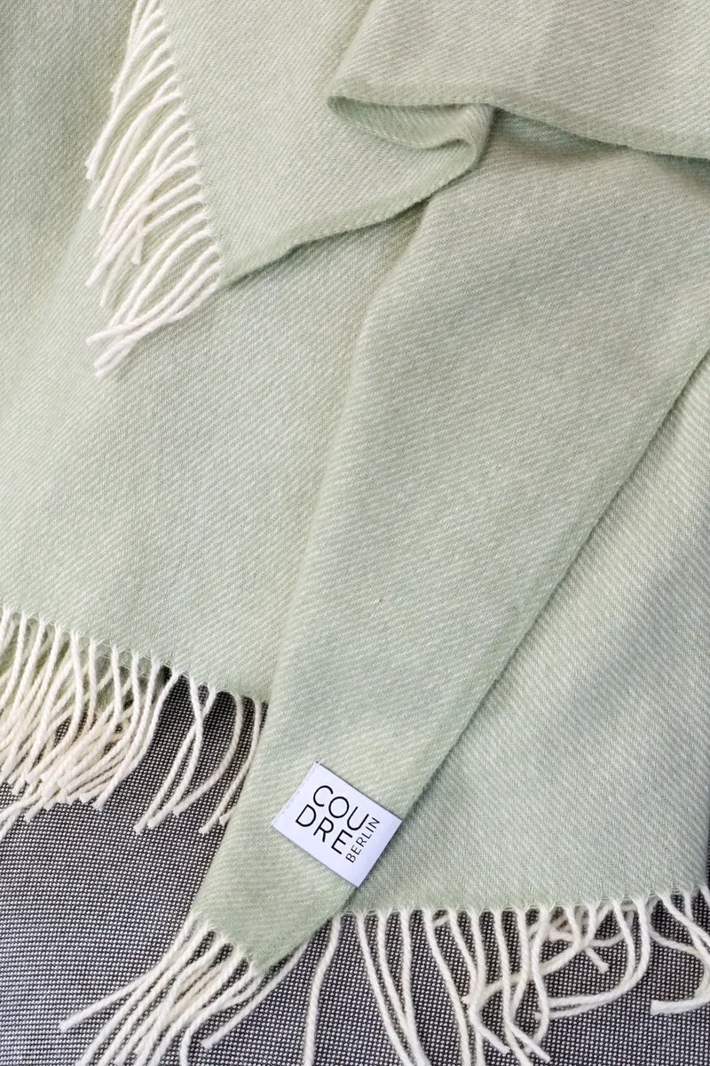 Wolldecke / Kuscheldecke uni sage