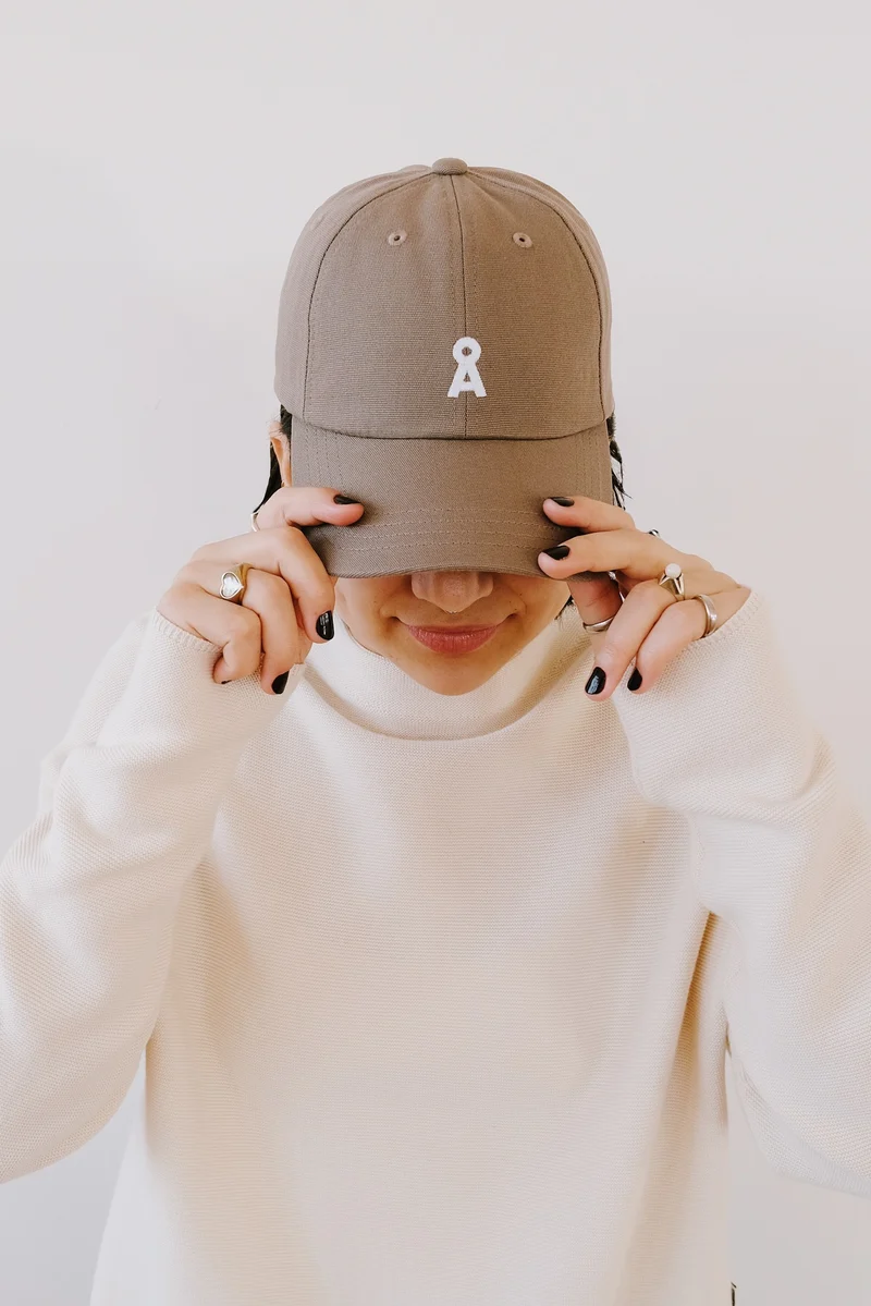 Cap - Yenaas Bold