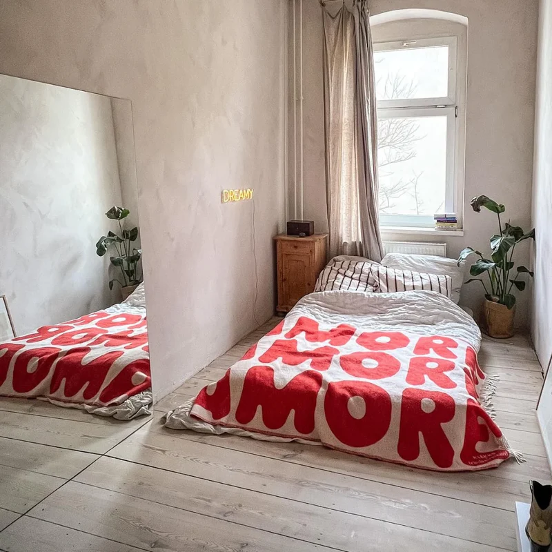 Wool Blanket - no11 - AMORE RED