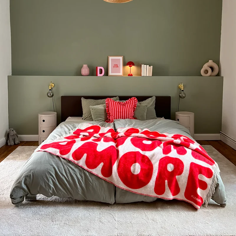 Wool Blanket - no11 - AMORE RED
