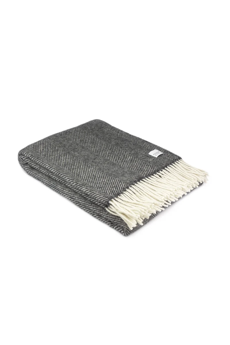 Wolldecke / Kuscheldecke herringbone anthracite