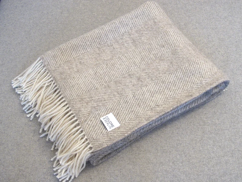 Wolldecke / Kuscheldecke herringbone limestone