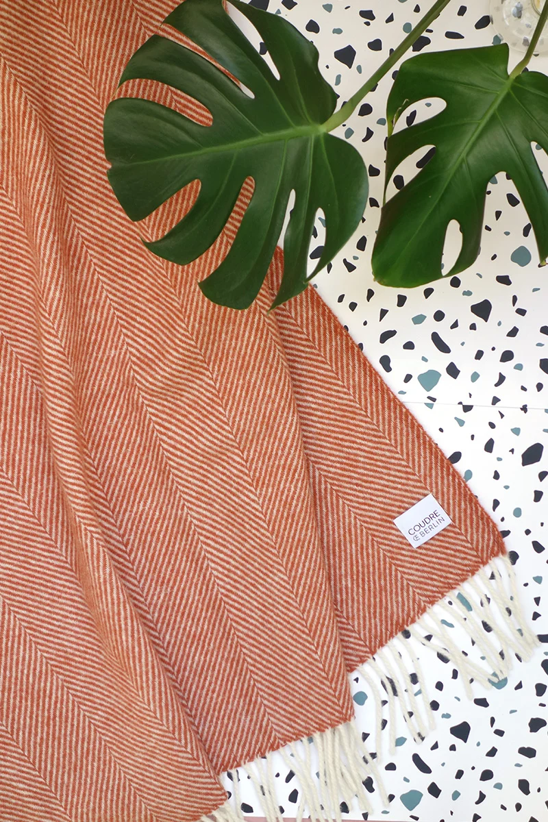 Wolldecke / Kuscheldecke herringbone terracotta