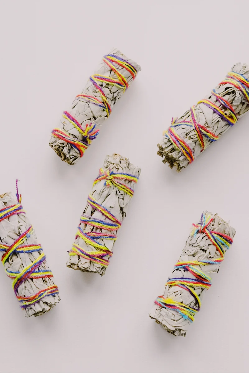Smudge Sticks & Bundles