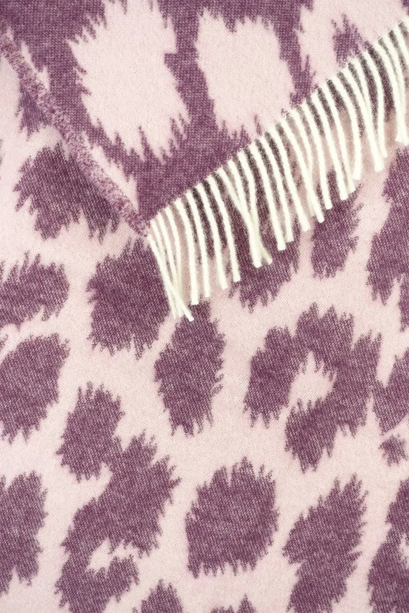 Wolldecke / Kuscheldecke LEO rose / plum
