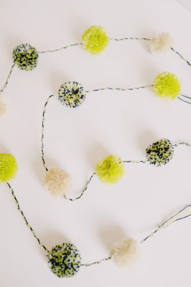 pompon garland - color trio