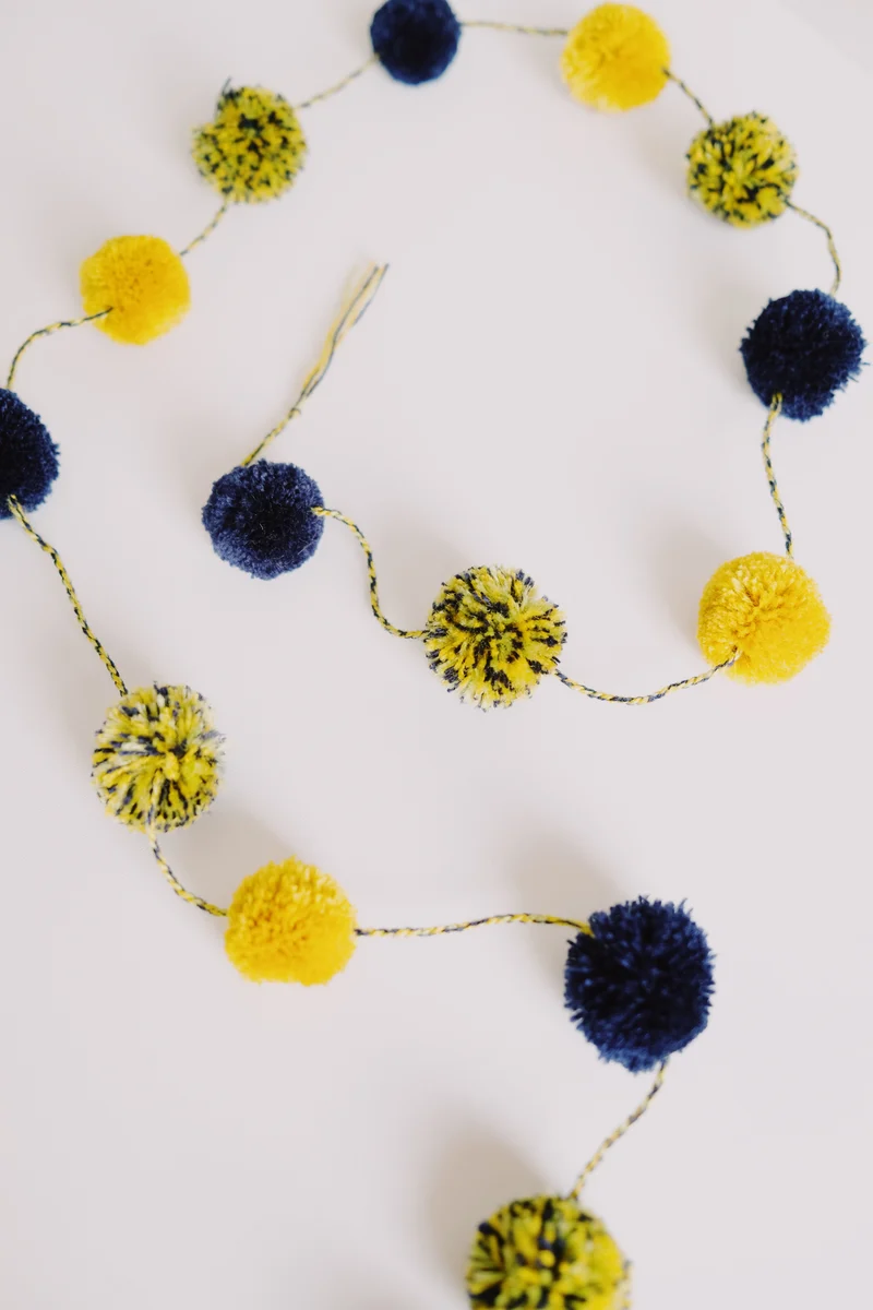 pompon garland - color trio