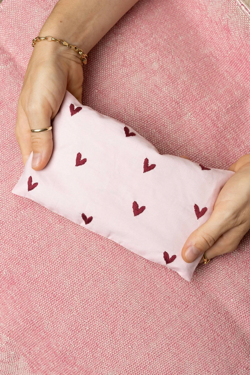Eye Pillow - RAHA Hearts - Rose