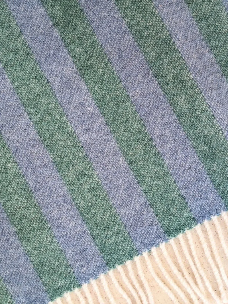 Wolldecke / Kuscheldecke STRIPES greenstone / denim