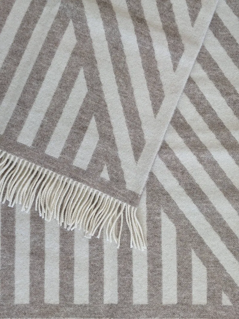 Wolldecke / Kuscheldecke FRANK limestone / off white