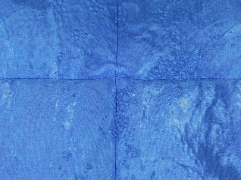 Körnerkissen mit realistischem Wassermotiv