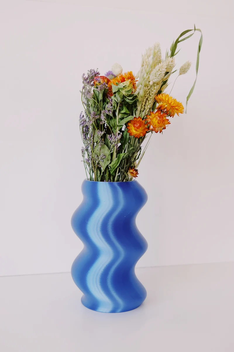 vase - wiggly