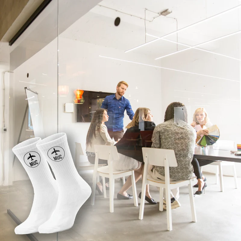 epicsocks Munich Moments Flugzeug MUC Socken in 37-41 im Paar