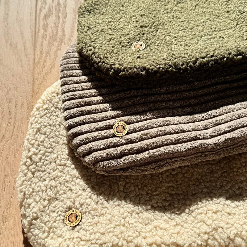Poufet Wärmflasche | Breitcord | Taupe/Greige | Handgemacht in Deutschland