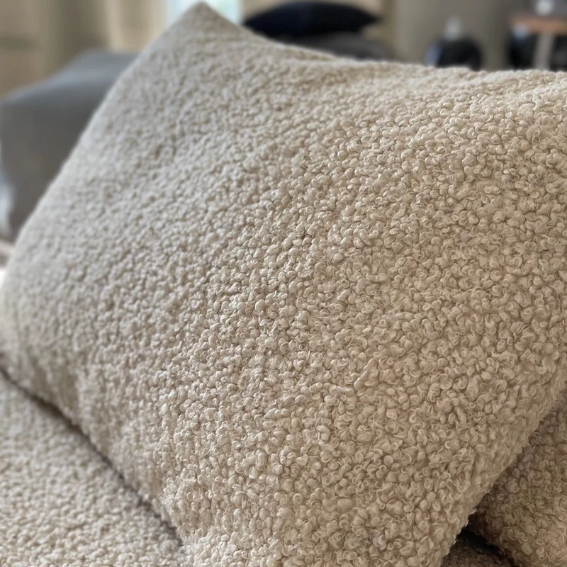 POUFET Kissenbezug – Bouclé & Breitcord