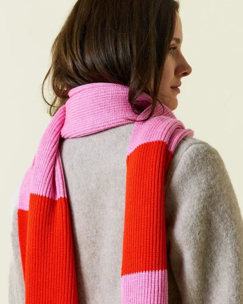 Gestreifter Schal aus Merinowolle • Pink/Rot