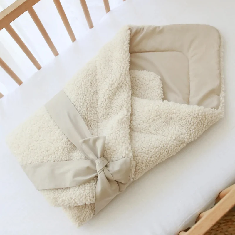 Babyhörnchen Puckdecke "Teddy Cream"