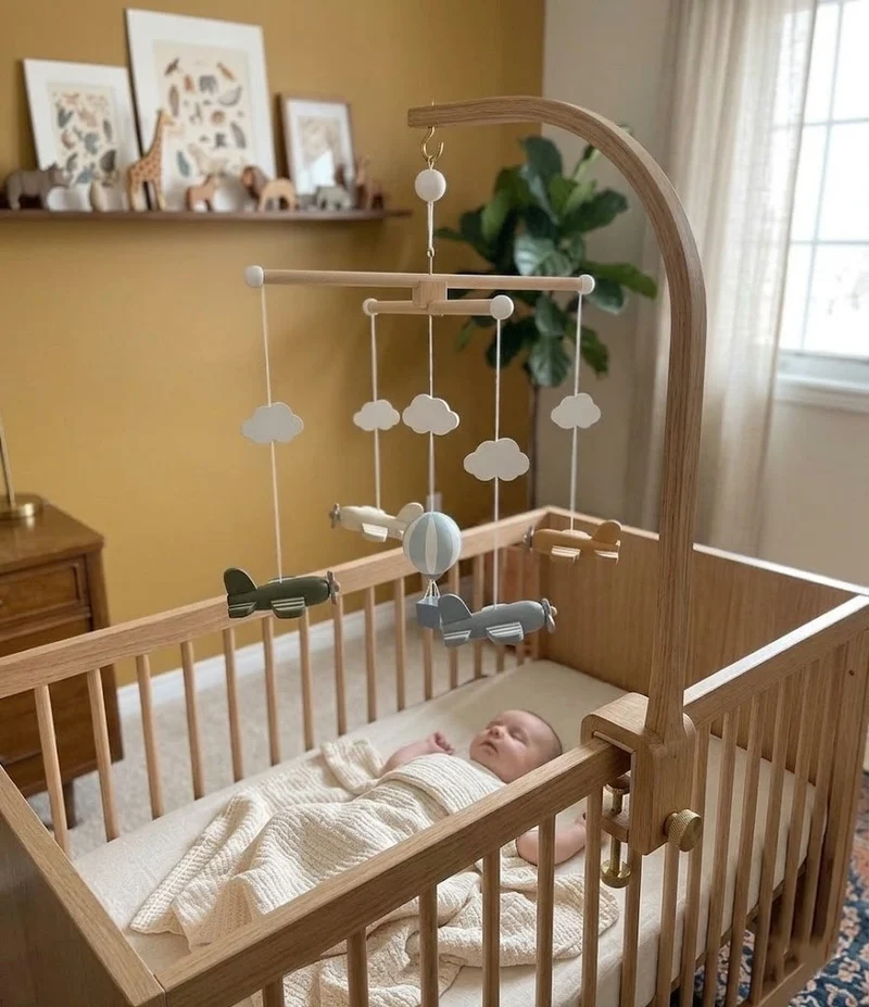 Flugzeuge Mobile aus Holz für Babys