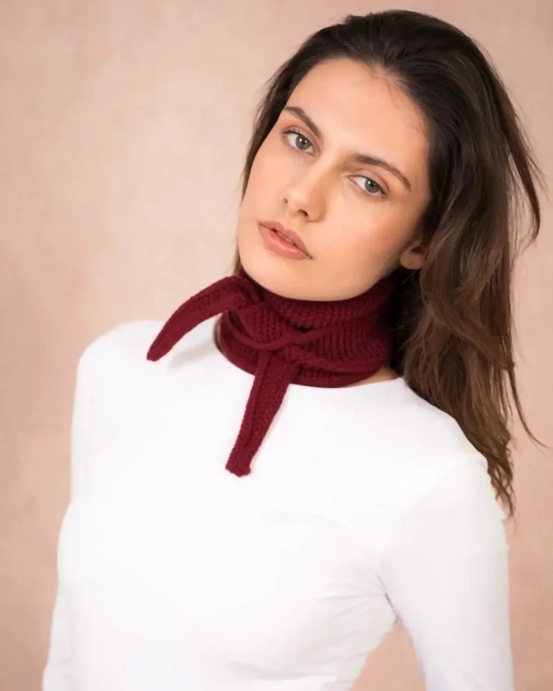 Kleiner Strickschal • Weinrot