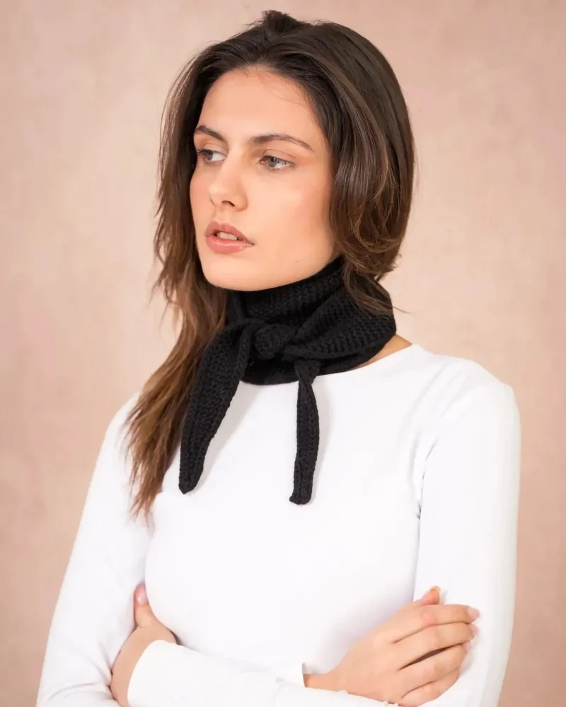 Kleiner Strickschal • Schwarz