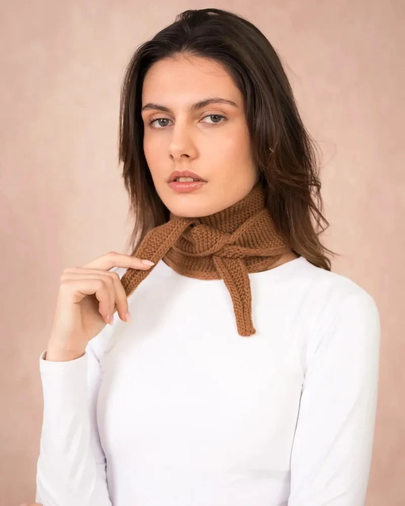 Kleiner Strickschal • Braun