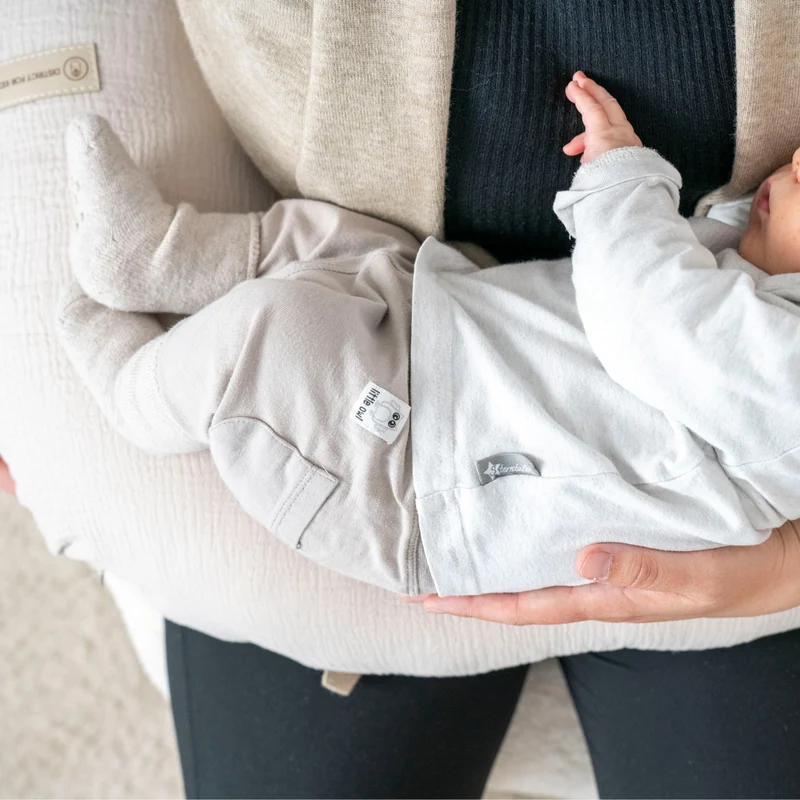 Stillkissen U-Form Musselin abnehmbaren Bezug – ergonomisch, Oeko-Tex, Halbmond