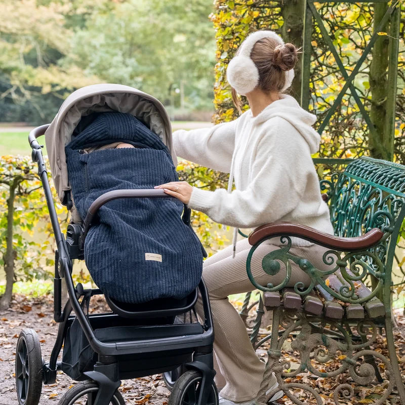 Winterfußsack Cord – warm & stylisch für Kinderwagen & Autoschale