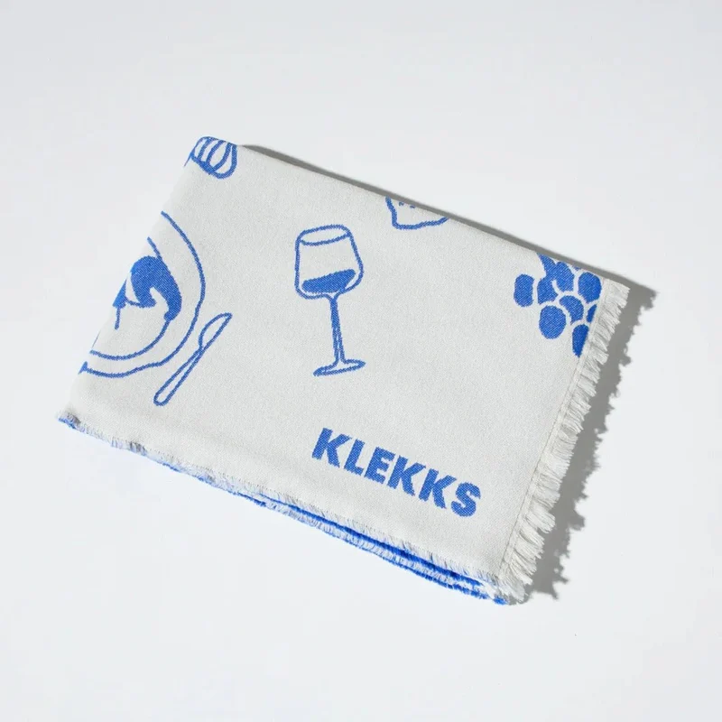 KLEKKS NO. 16 Leichte Baumwolldecke in Blau