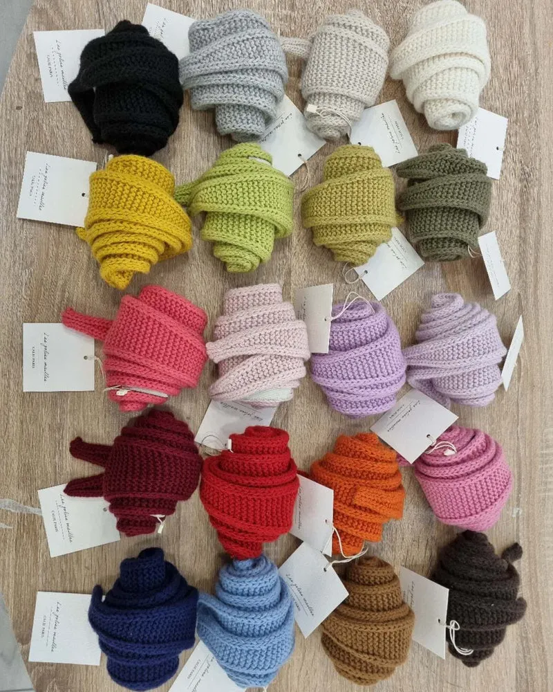Kleiner Strickschal Dunkelgrün