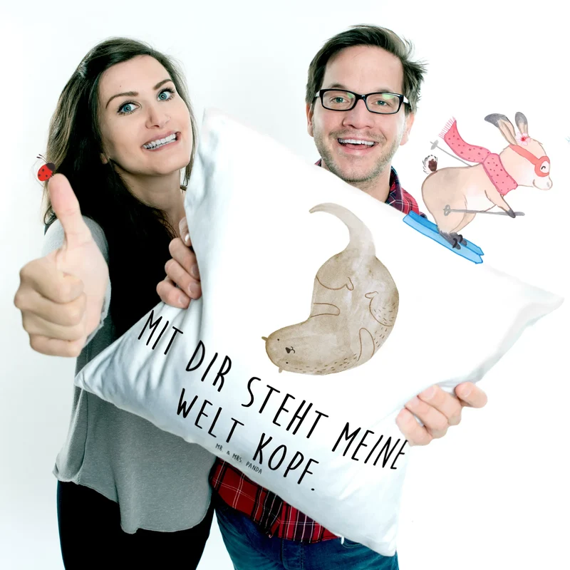 40x40 Kissen Otter Kopfüber