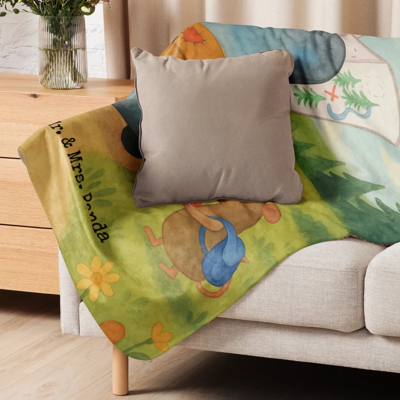 Sherpa Kuscheldecke Pinguin & Maus Wanderer Design