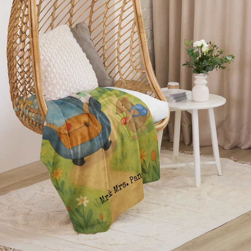 Sherpa Kuscheldecke Pinguin & Maus Wanderer Design