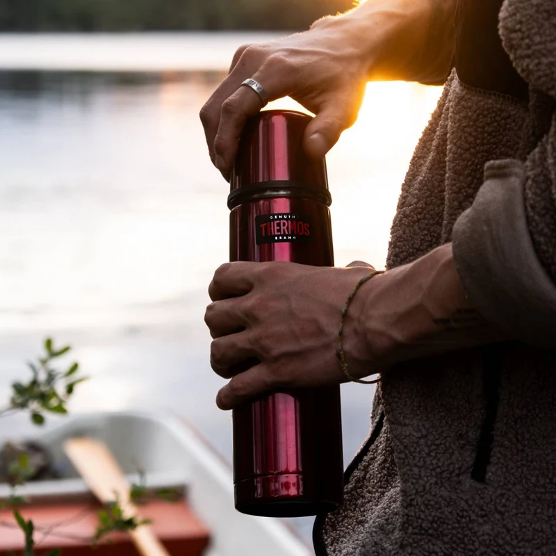 LIGHT & COMPACT BEVERAGE BOTTLE 0,75 l