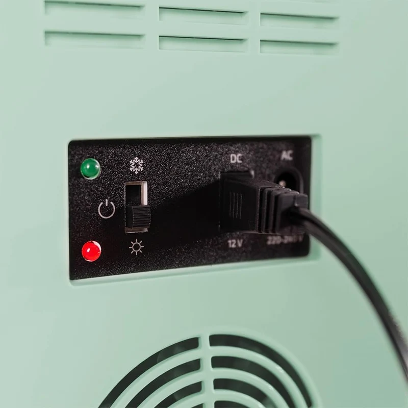 Mini-Kühlschrank / 12V-220V, Kompatibel mit Auto und Wohnwagen, Kühl- und Heizfunktion, Temperaturbereich 5-65º, Einfacher Transport.