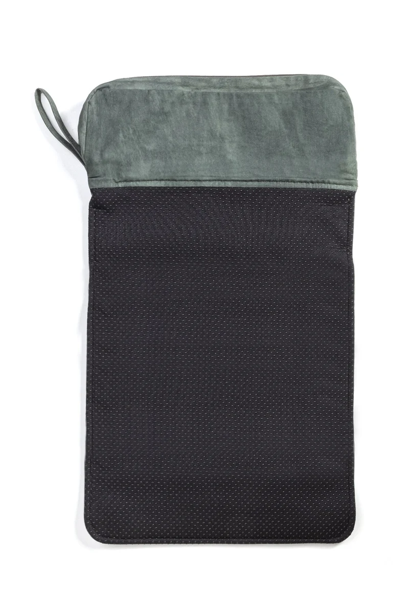 Heated Cushion 50 x 30 cm | USB - Black & Green