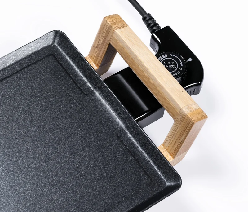Teppanyaki Grillplatte in Asien Design, mit Bambusgriffen