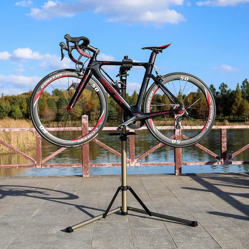 Fahrradmontageständer - Professioneller Reparaturständer mit Werkzeugschale und magnetischem Fach, drehbar und faltbar, maximale Belastung 30 kg