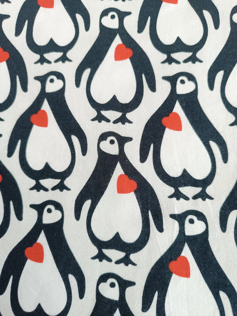 Wärmflasche 2 Liter Pinguine mit Herz