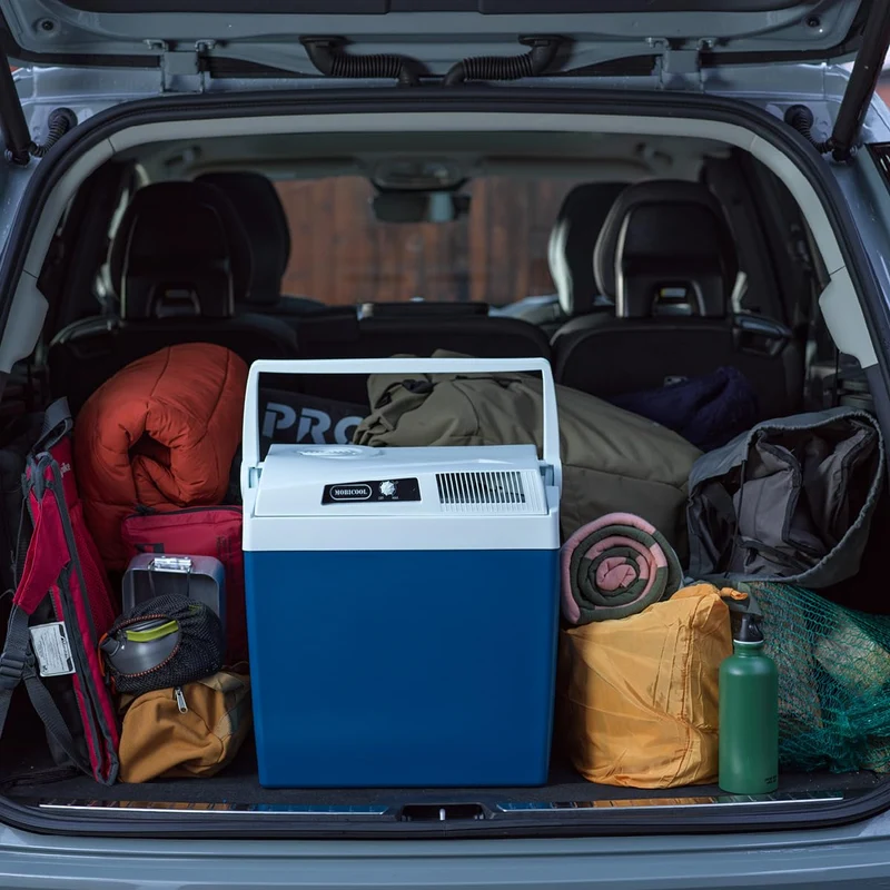 Elektrische Kühlbox, 12V und 230V, 26L, blau - Mini-Kühlschrank für Auto, Camping, Urlaub, Boot, Festivals - leicht, tragbar, mit praktischem Kabelfach und Eco/Max Modus