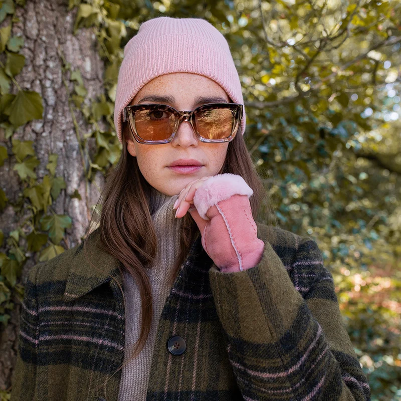 Soft Pink Rib Lightweight Cashmere Beanie Hat